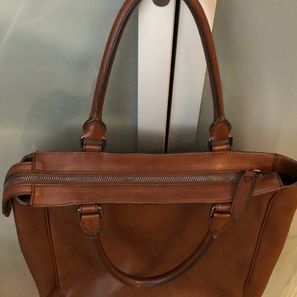 Burberry Slane Leather Tote - Picture 8 of 8